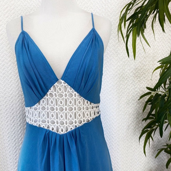 Line & Dot Delilah Eyelet Lace Paneled Midi Dress - Picture 4 of 8